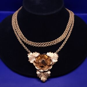 Vintage Gold-tone Floral Necklace